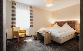 Land-gut-Hotel Landgasthof zur Rose